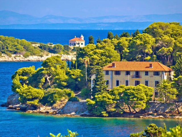 Ljetovanje s prijevozom na otoku Visu