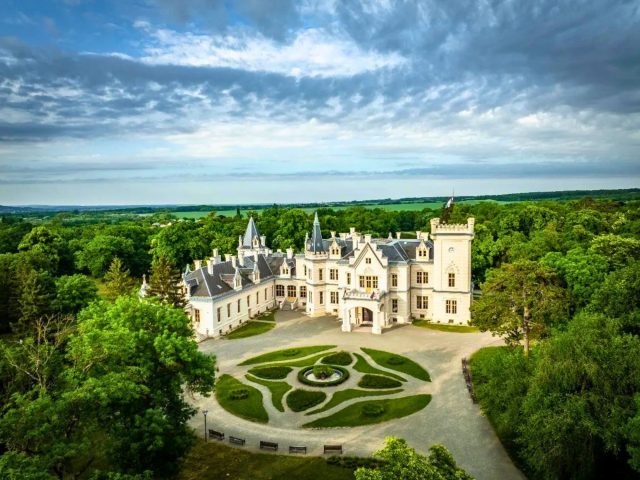 Bajkoviti dvorac Nádasdy i šetnja uz Balaton