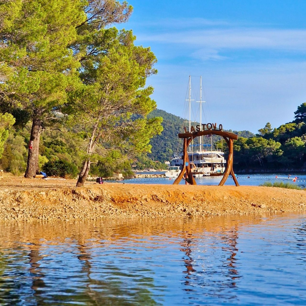 Ljetovanje s prijevozom na otok Lastovo